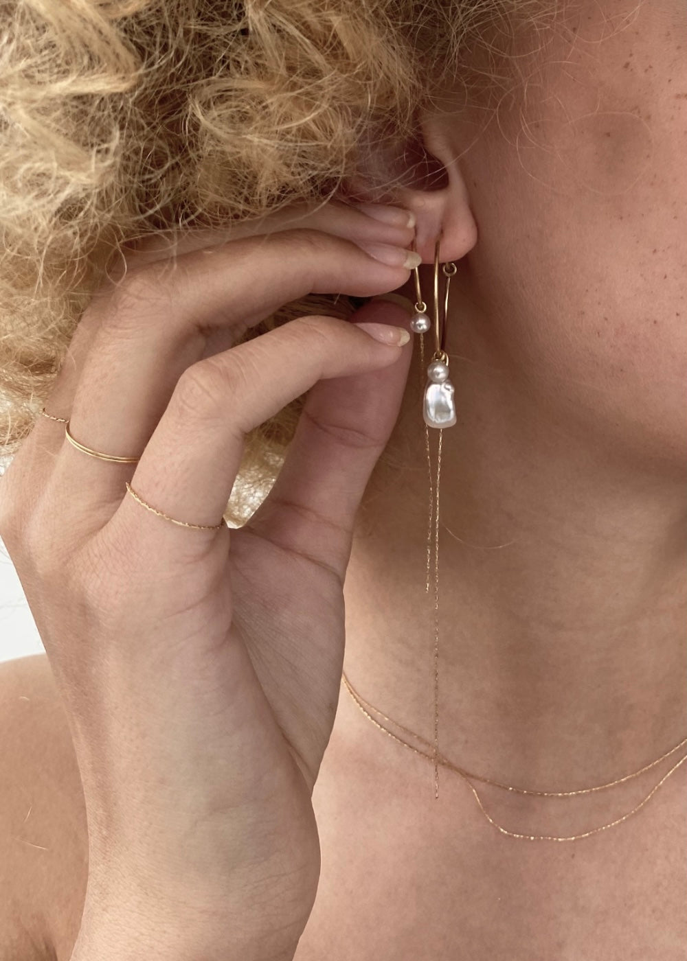 Pearl Hoops model close up Yabstudio 18K