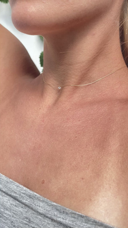 Silkcord Necklace 0.10 ct Princesscut Diamond